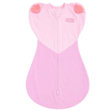 Laden Sie das Bild in den Galerie-Viewer, HEART-SHAPED ARMS-UP SLEEP SACK (PINK)
